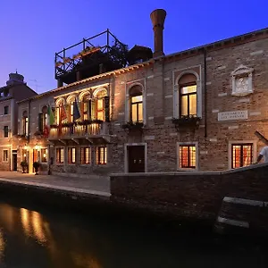 Palazzetto Madonna Veneza
