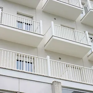C-hotels Aiglon Отель Римини